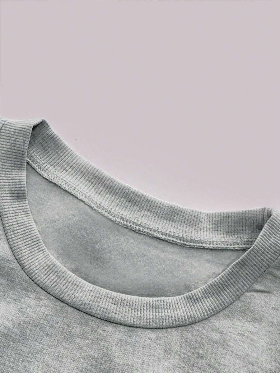 Sweatshirt dengan Motif Tengko - Winter Clothing Gift Ideas ulasan dan harga